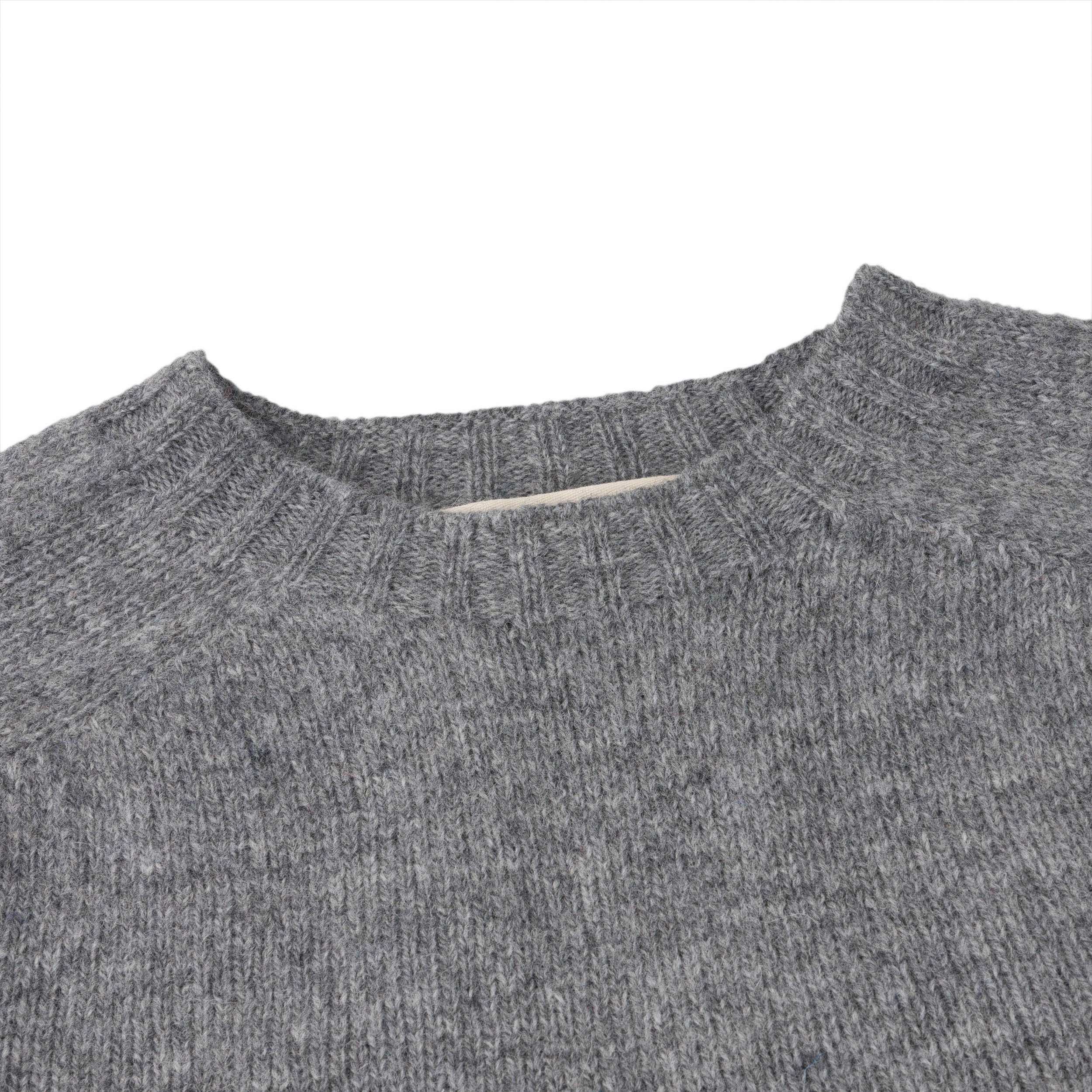 Shetland Lambswool Jumper in Fossil - Image 4
