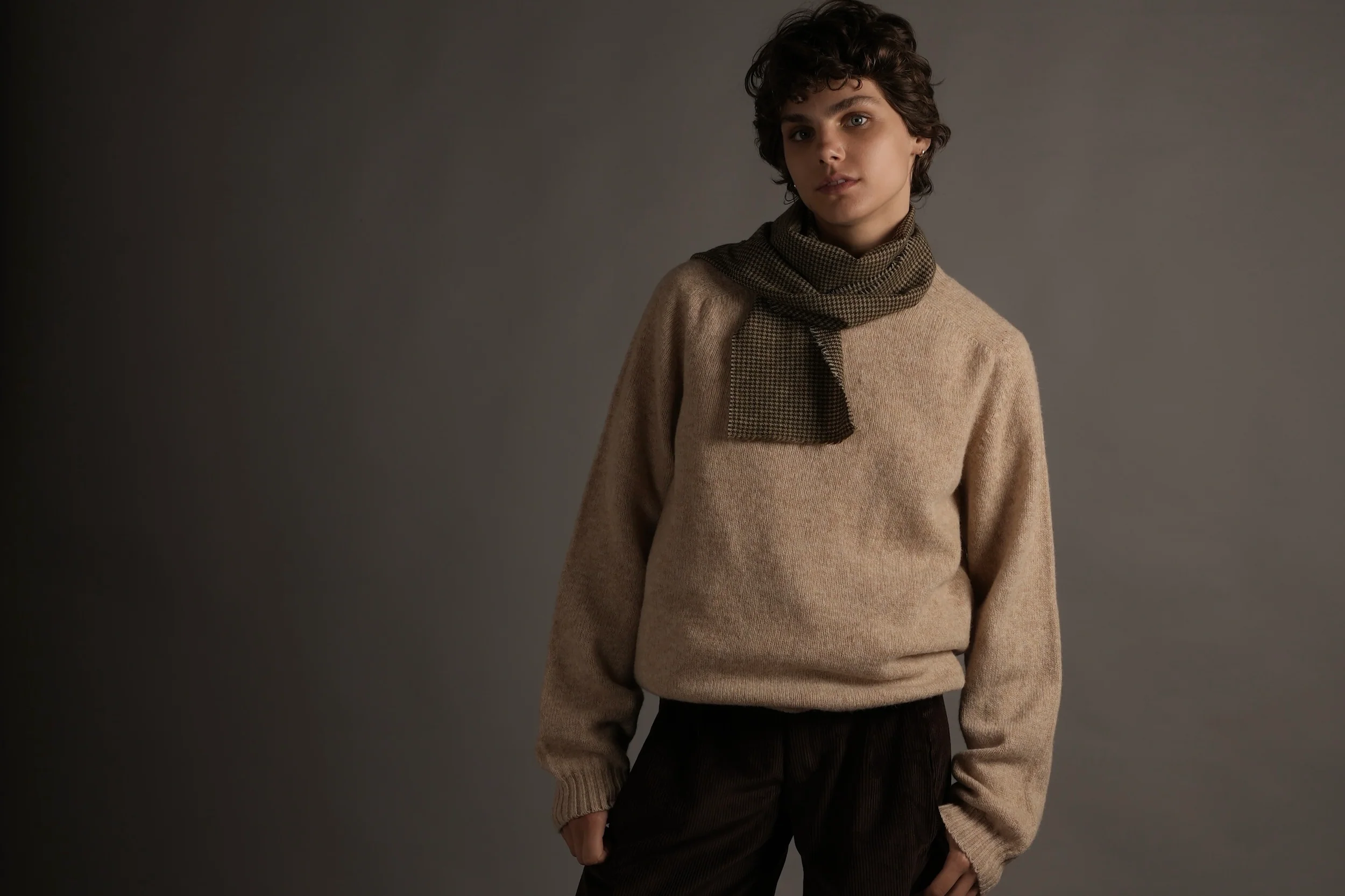 Shetland Lambswool Jumper in Calico - Image 5