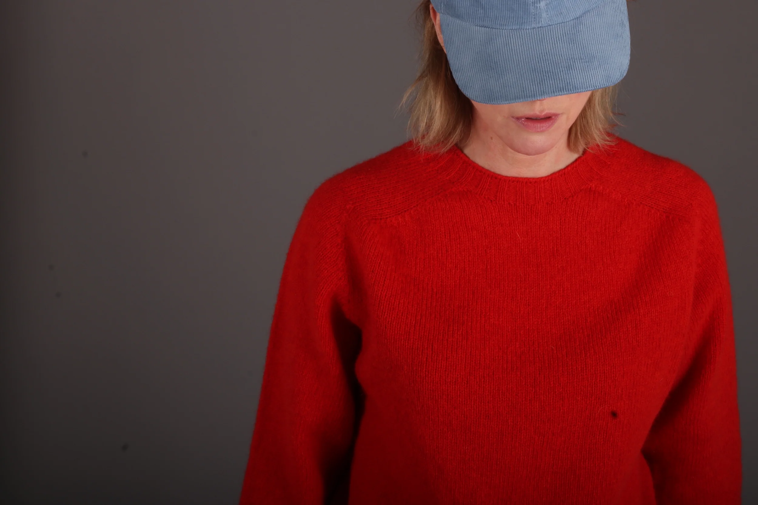 Shetland Lambswool Jumper in Poppy - Image 7